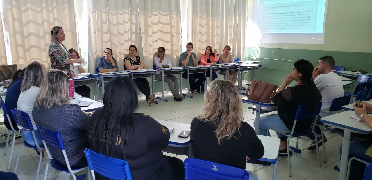 Reunião de fortalecimento da Rede de Proteção dos municípios de Rondon e Guaporema