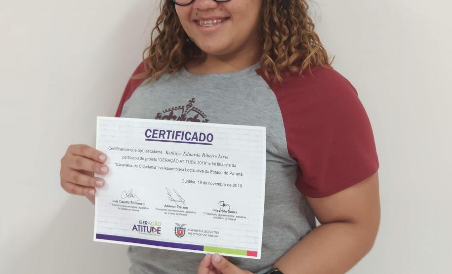 Alunas de Cianorte participam da Caravana da Cidadania do Programa Geração Atitude em Curitiba